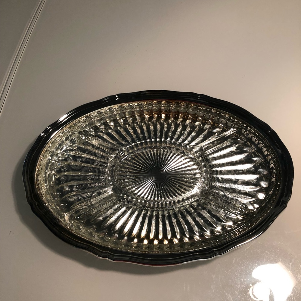 New Oneida Silver Serving Tray